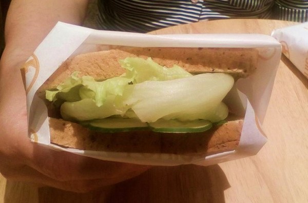 路易莎咖啡Louisa Coffee(淡水店)：我在路易莎咖啡--路易莎咖啡Louisa Coffee体驗心得