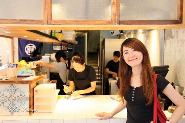 黑工號嫩仙草 赤崁店:【台南美食】黑工號嫩仙草赤崁店:老屋工業風格,享受一碗嫩仙草的悠閒食光