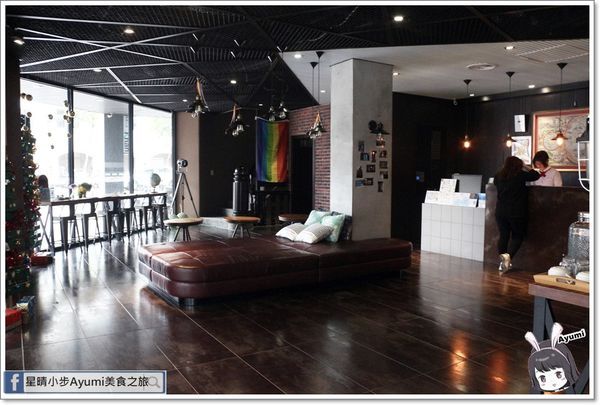 Khan康瀚行旅：[高雄住宿推薦]台灣第一間倫敦設計獎飯店－康瀚行旅／捷運、夜市步行約10分鐘／附近景點有駁二、愛河、旗津