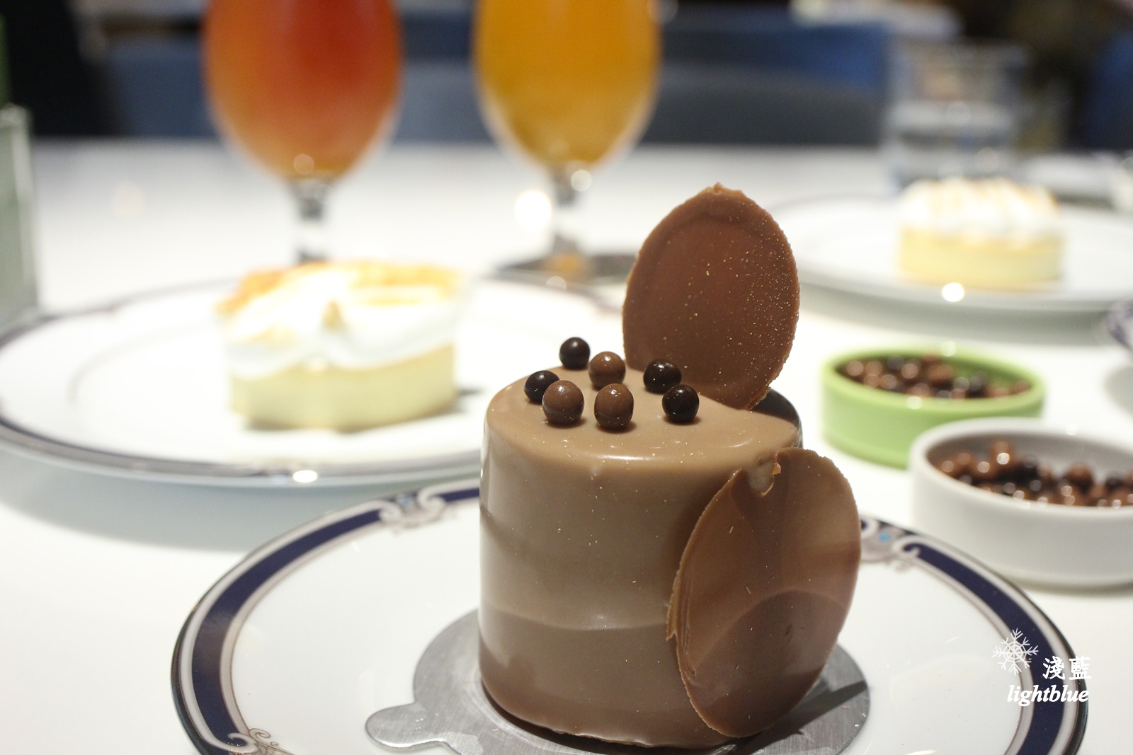 [ 劍南站．美麗華商圈美食 ] 淺藍 × 美福大飯店 Moment café & bakery～與日本神戶甜點的下午茶約會（文末抽獎神戶名廚限定甜品）