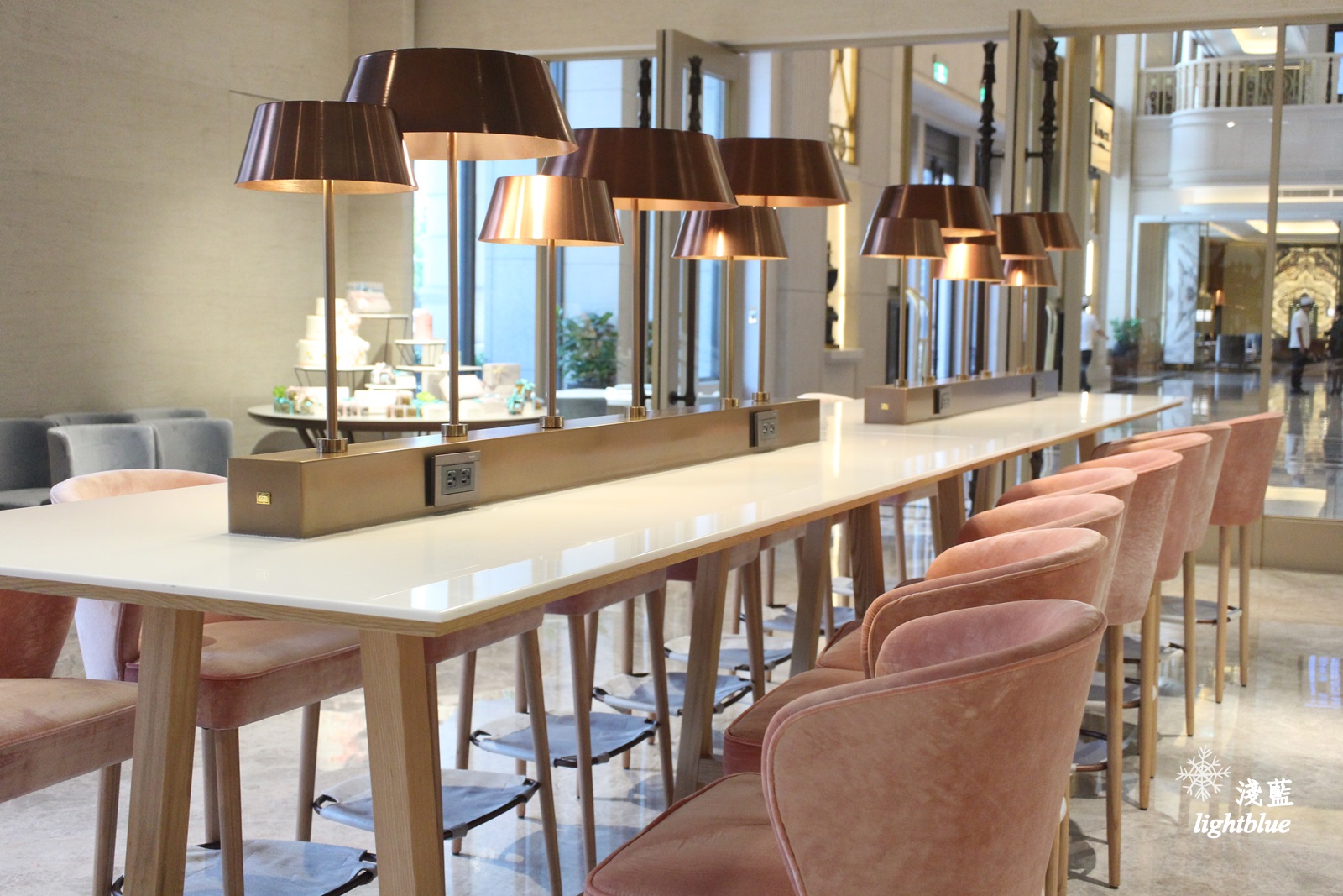 [ 劍南站．美麗華商圈美食 ] 淺藍 × 美福大飯店 Moment café & bakery～與日本神戶甜點的下午茶約會（文末抽獎神戶名廚限定甜品）