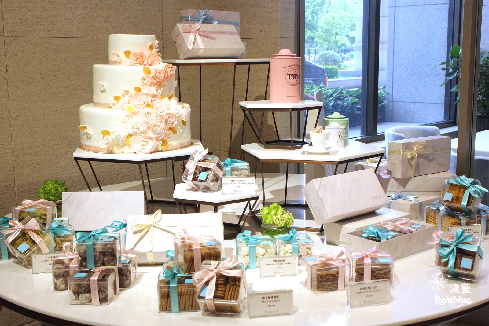 [ 劍南站．美麗華商圈美食 ] 淺藍 × 美福大飯店 Moment café & bakery～與日本神戶甜點的下午茶約會（文末抽獎神戶名廚限定甜品）