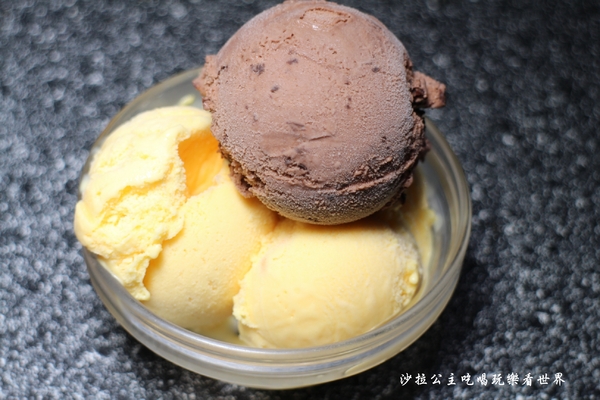 王子鴻精緻鍋物(原:王子鴻異國精緻火鍋):三重涮涮鍋/火鍋『王子鴻精緻鍋物』副餐/甜湯/飲料/冰淇淋無限供應/吃的到南洋風味鍋底/捷運台北橋站