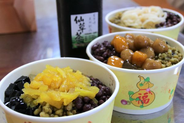 星大王甜品專賣店：【桃園美食】星大王甜品專賣~人氣古早味冰品/米苔目和芋圓口感Q彈/(隱藏版的)鳳梨芋圓冰/鳳梨綜合冰好吃