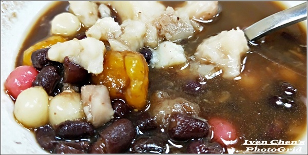 星大王甜品專賣店：《桃園星大王手作芋圓\現煮紅豆湯圓推薦》再訪暖心的紅豆甜品專賣店\驚豔在冬季限量的芋頭綜和圓紅豆湯\推薦大綜合圓黑糖紅豆湯圓\綜合燒仙草-『星大王甜品專賣』