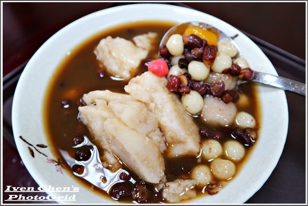 星大王甜品專賣店：《桃園星大王手作芋圓\現煮紅豆湯圓推薦》再訪暖心的紅豆甜品專賣店\驚豔在冬季限量的芋頭綜和圓紅豆湯\推薦大綜合圓黑糖紅豆湯圓\綜合燒仙草-『星大王甜品專賣』