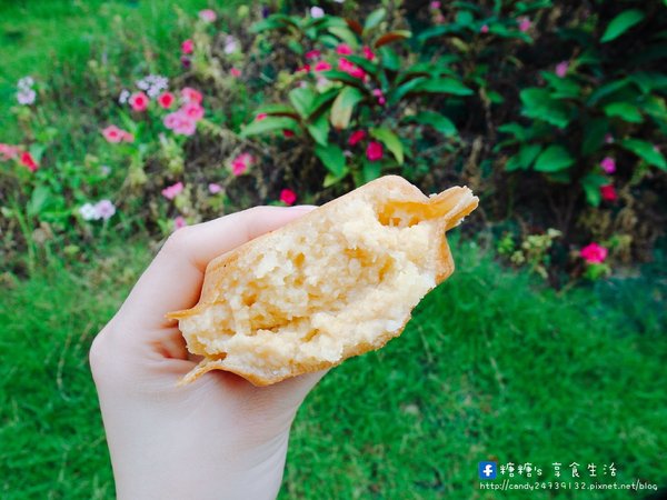 Q弟紅豆餅(台灣店):〖台中│美食〗Q弟紅豆餅-台灣店 ❤ 台中火車站必吃銅板美食"Q弟紅豆餅"~價格親民,口味創新多樣化,給你滿滿的爆餡美味!激推芋頭牛奶、卡士達珍珠、起司蛋~