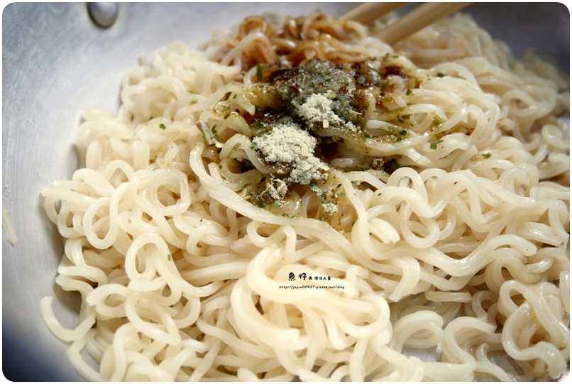 台灣炒麵始祖 浪味炒麵 vs 網路上號稱最好吃的 印尼乾麵