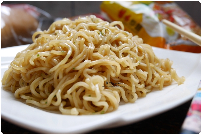 台灣炒麵始祖 浪味炒麵 vs 網路上號稱最好吃的 印尼乾麵