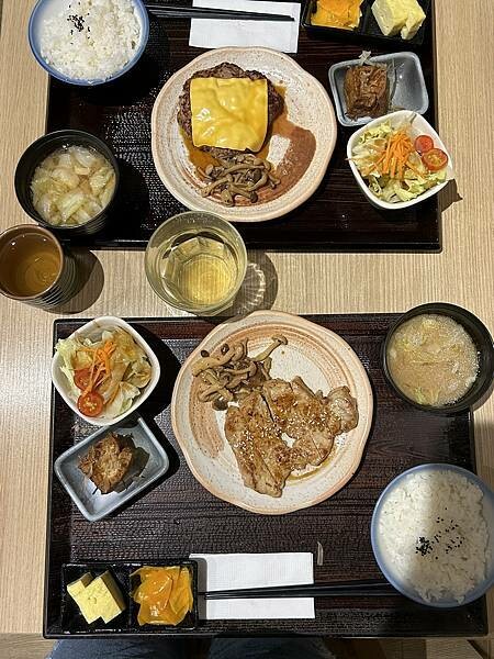台南市東區【台南東區】井選日式定食～成大商圈18巷被日式定食耽誤的布丁店。