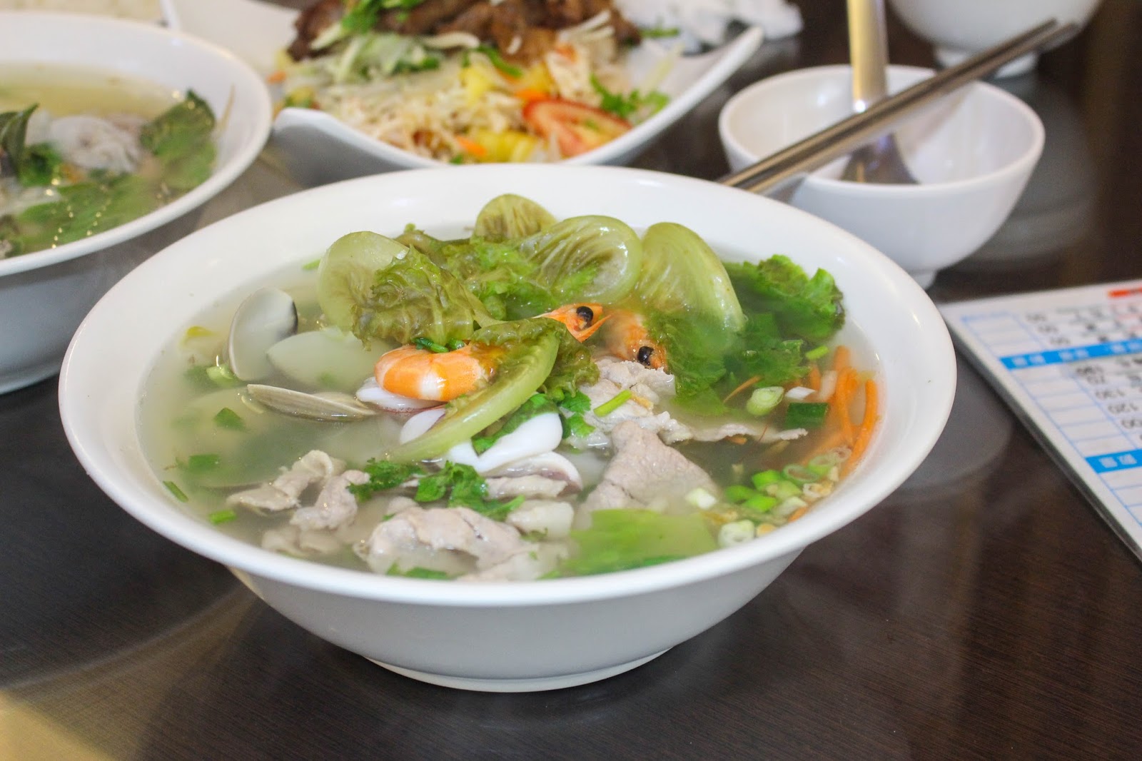 [高雄美食]連越南人都認可的道地越南料理~天廚河粉~