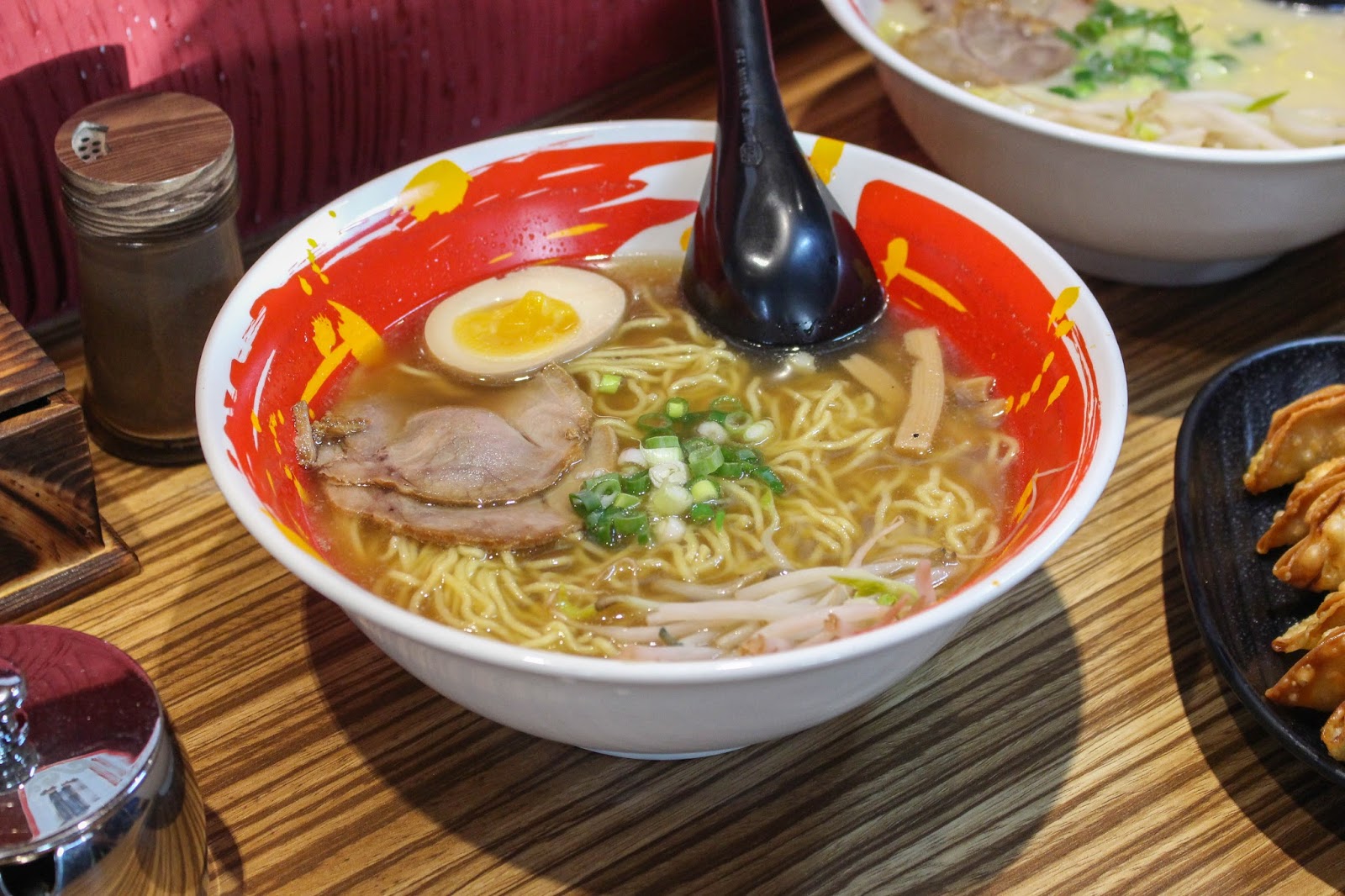 [高雄美食]50元平價拉麵吃到飽~豚將日本拉麵鼎金店~三民區日本料理~