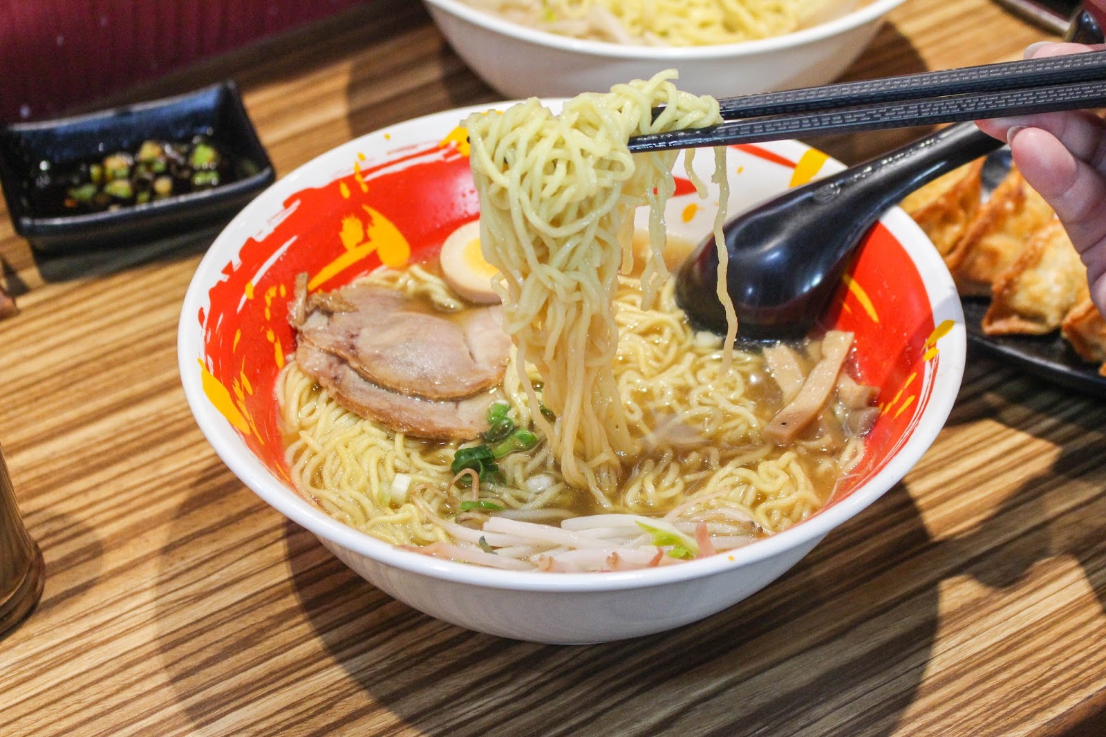 [高雄美食]50元平價拉麵吃到飽~豚將日本拉麵鼎金店~三民區日本料理~