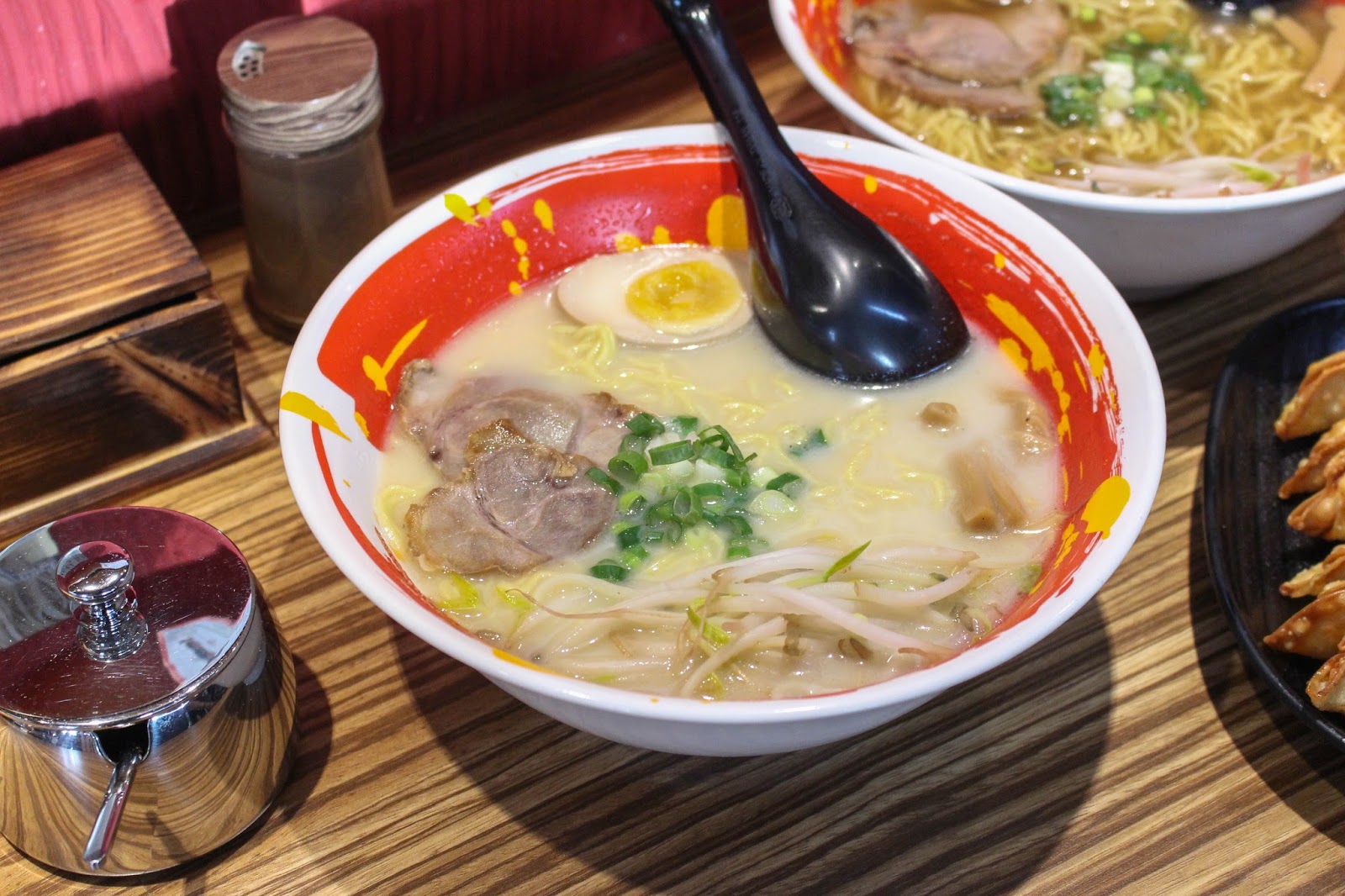 [高雄美食]50元平價拉麵吃到飽~豚將日本拉麵鼎金店~三民區日本料理~