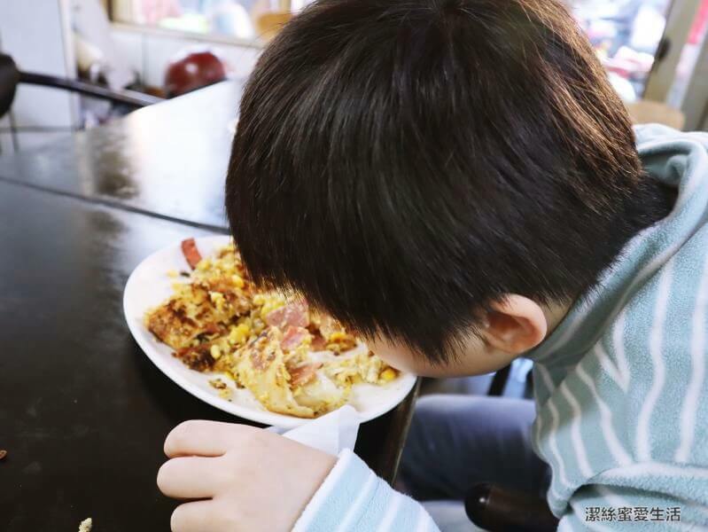 緣生緣新疆蛋餅專賣店-桃園中壢/大份量!華勛市場內口味獨特蛋餅 - 潔絲蜜愛生活