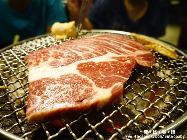 燒物玩家(蘆洲長榮店):【蘆洲美食】燒物玩家 日式炭火燒肉平價火烤吃到飽 特級嚴選肉品無限享用 精選玩家美國PRIME級牛肉讓你呷免驚! 燒物玩家(蘆洲長榮店):【蘆洲美食】燒物玩家 日式炭火燒肉平價火烤吃到飽 特級嚴選肉品無限享用 精選玩家美國PRIME級牛肉讓你呷免驚!