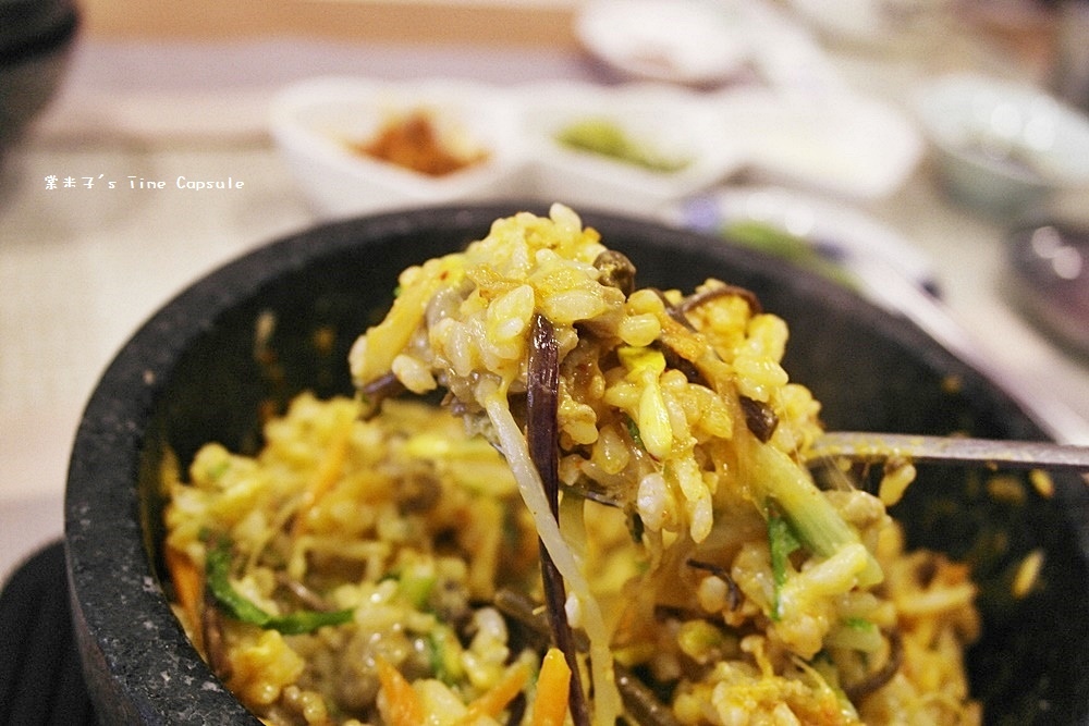 [台南佳里]韓春館 韓式料理-小錢也能吃大餐~銅盤烤肉+起司石鍋拌飯+人參糯米雞湯+起司年糕+海鮮泡菜煎餅!!味道超棒!