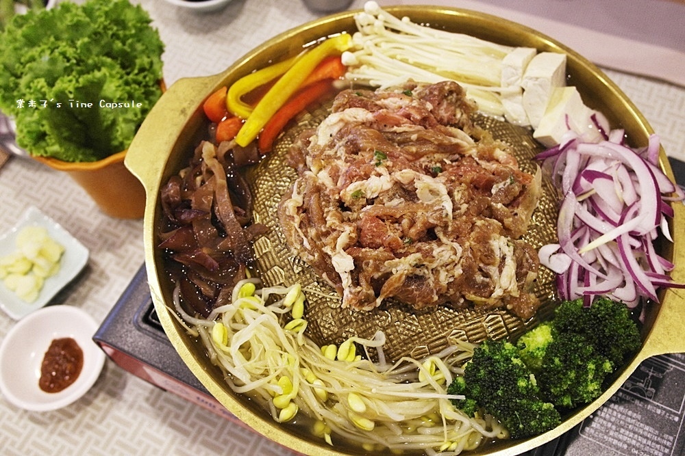 [台南佳里]韓春館 韓式料理-小錢也能吃大餐~銅盤烤肉+起司石鍋拌飯+人參糯米雞湯+起司年糕+海鮮泡菜煎餅!!味道超棒!