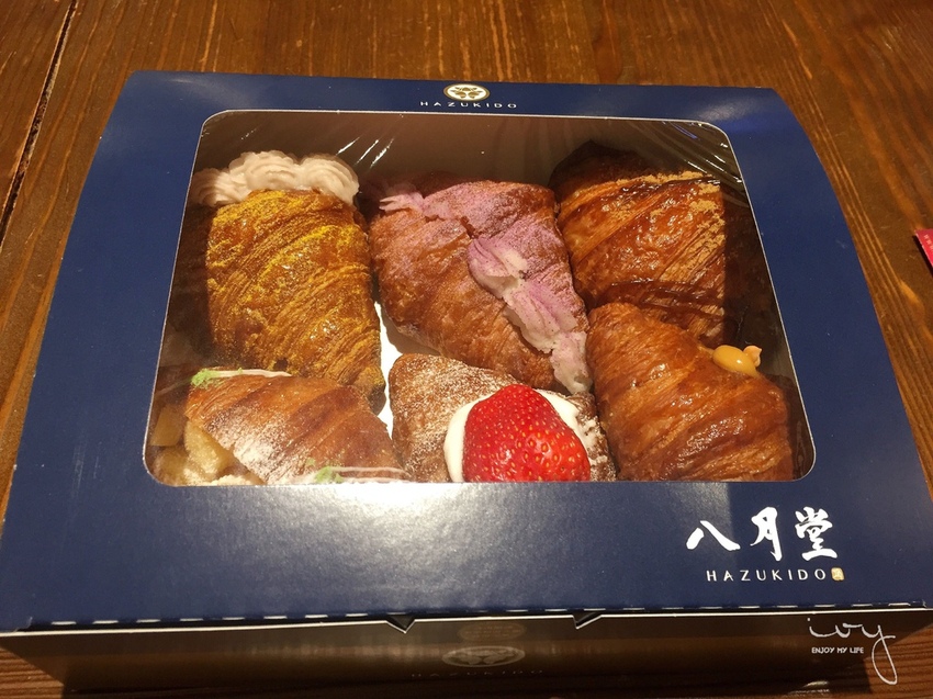 八月堂殿堂級可頌 新光三越左營店