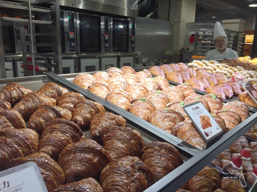 八月堂殿堂級可頌 新光三越左營店