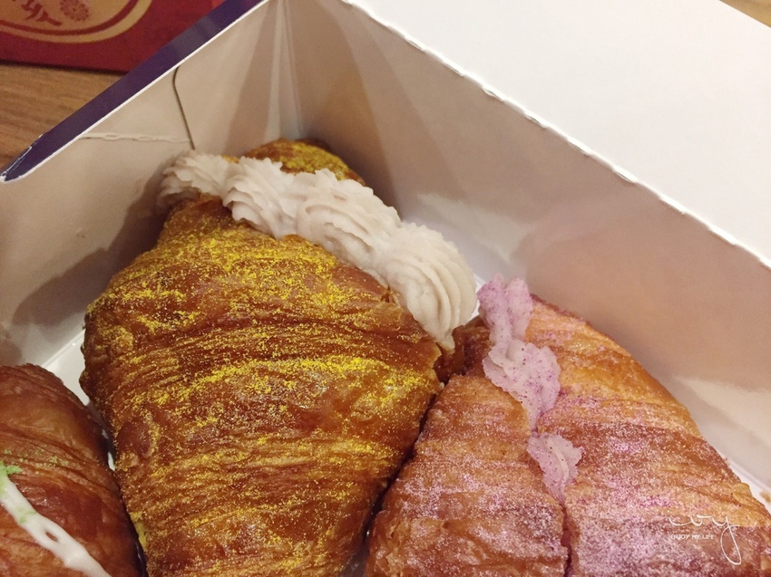 八月堂殿堂級可頌 新光三越左營店