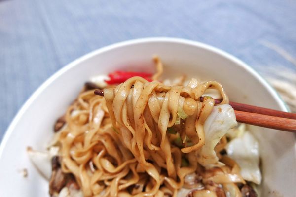 初心亭 牛汁拌麵