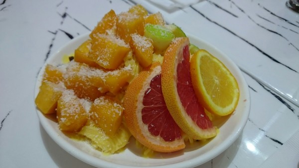 ICE FEVER CLUB 雪絨俱樂部：高雄~ICE FEVER CLUB 雪絨俱樂部~夏天就是要冰一下~超好拍的夢幻冰品店~