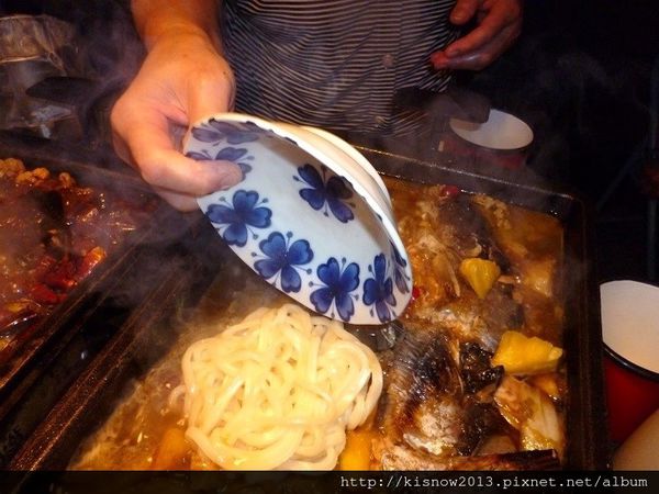 水貨38-麵條加入烤魚湯.JPG