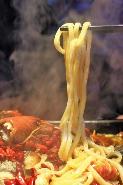 【中和美食】水貨炭火烤魚-一吃停不下手的巨無霸大份量美食！