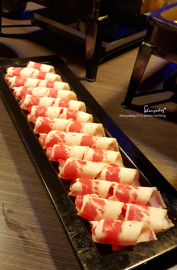 水貨-中和店：【川菜料理】炭火烤魚X川味麻辣燙 挑戰你的感官三重奏 水貨 in新北中和