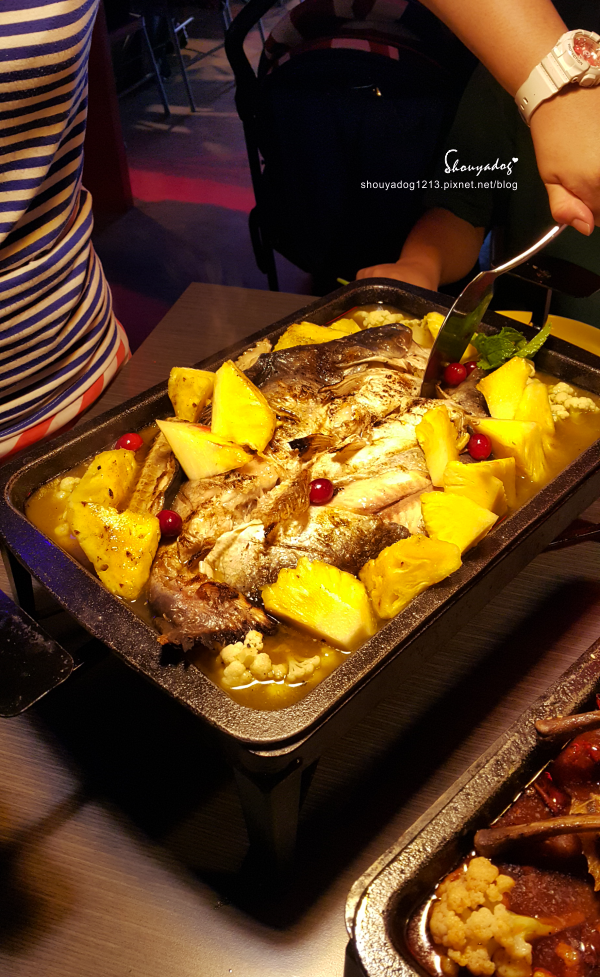 水貨-中和店：【川菜料理】炭火烤魚X川味麻辣燙 挑戰你的感官三重奏 水貨 in新北中和