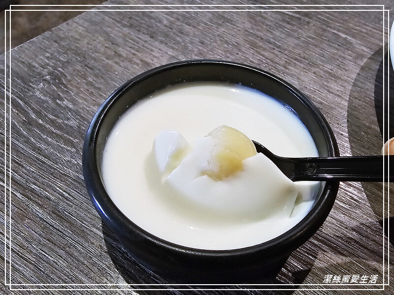 桃園市桃園區村民食堂-廚窗港點-桃園/人氣爆棚~港式飲茶吃到飽.藝文特區美食推薦