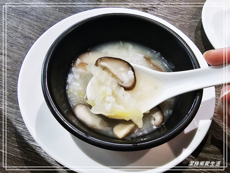 桃園市桃園區村民食堂-廚窗港點-桃園/人氣爆棚~港式飲茶吃到飽.藝文特區美食推薦