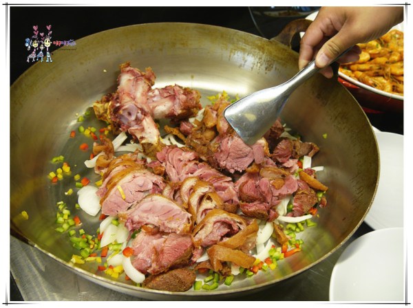 村民食堂,桃園美食,桃園吃到飽,櫥窗港點,港點吃到飽,藝文特區美食,港式料理,飲茶