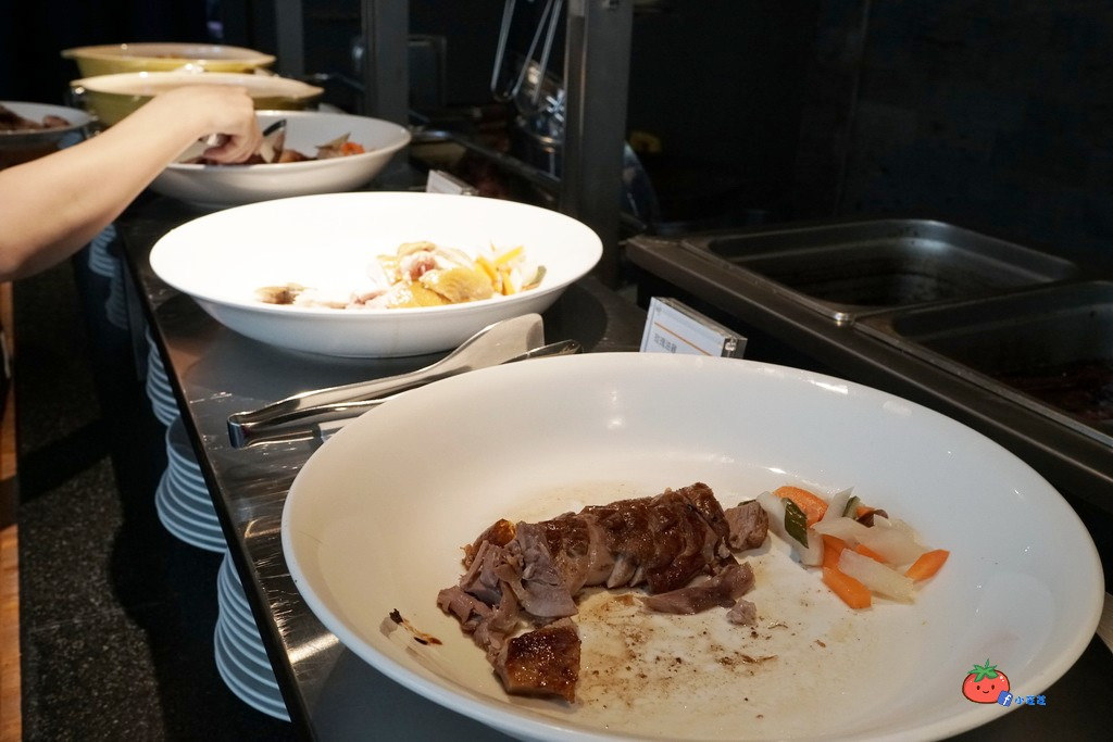 桃園港式飲茶吃到飽推薦 生啤酒 村民食堂