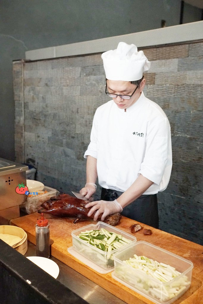 桃園港式飲茶吃到飽推薦 生啤酒 村民食堂