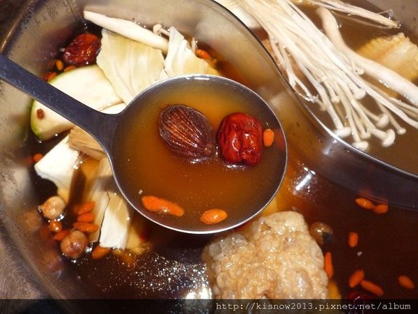 小當家海鮮鍋物(民權分店):23種海鮮選10種,適合火鍋聚餐之地-台北中山區靠近捷運中山國小站小當家海鮮鍋物(民權店)体驗心得 小當家海鮮鍋物(民權分店):23種海鮮選10種,適合火鍋聚餐之地-台北中山區靠近捷運中山國小站小當家海鮮鍋物(民權店)体驗心得