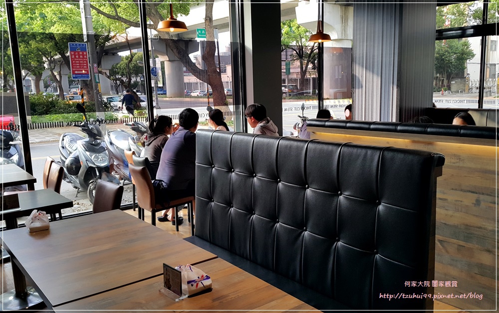 厚切牛排(林口店)+板橋亞東原創+桃園龜山牛排+機場捷運長庚醫院A8站旁 06.jpg