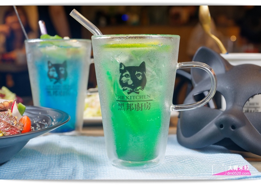 新北三重義式餐廳,黑邦廚房,冬季新品極黑豬南瓜奶油義大利麵,人氣限定萌貓慕斯蛋糕,超萌超可愛!捷運徐匯中學站美食推薦, - 大胃米粒 DAVID & MILLY