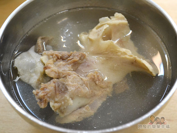 香甜小吃21-附湯-冬瓜大骨湯