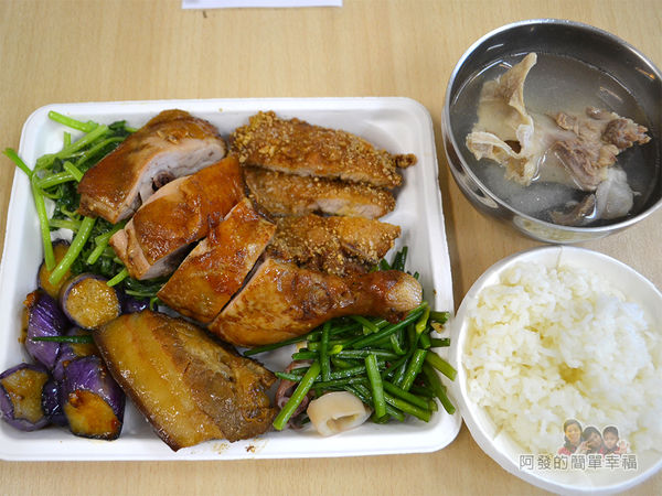 香甜小吃16-美味午餐上桌