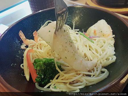 當樂咖啡●新北板橋區光正街 板橋早午餐下午茶推薦復古控必來 蘋果咖哩燉肉爆炸好吃 懷舊時光好自在 當樂咖啡●新北板橋區光正街 板橋早午餐下午茶推薦復古控必來 蘋果咖哩燉肉爆炸好吃 懷舊時光好自在