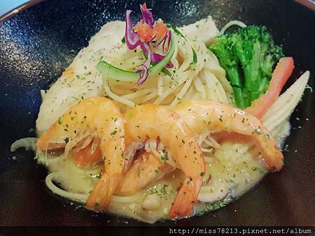 當樂咖啡●新北板橋區光正街 板橋早午餐下午茶推薦復古控必來 蘋果咖哩燉肉爆炸好吃 懷舊時光好自在 當樂咖啡●新北板橋區光正街 板橋早午餐下午茶推薦復古控必來 蘋果咖哩燉肉爆炸好吃 懷舊時光好自在