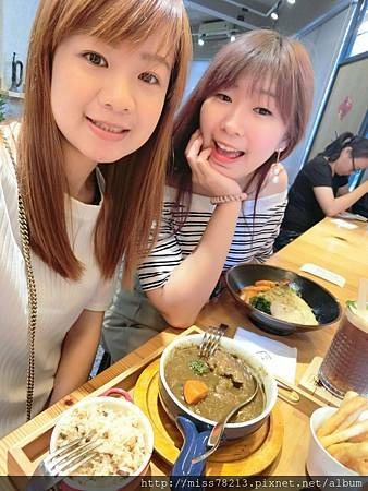 當樂咖啡●新北板橋區光正街 板橋早午餐下午茶推薦復古控必來 蘋果咖哩燉肉爆炸好吃 懷舊時光好自在 當樂咖啡●新北板橋區光正街 板橋早午餐下午茶推薦復古控必來 蘋果咖哩燉肉爆炸好吃 懷舊時光好自在