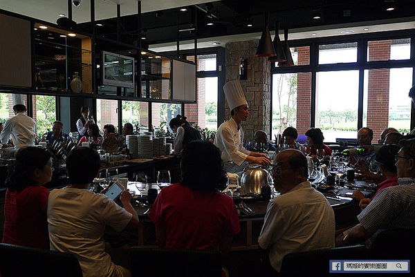 宜蘭美食【饗宴鐵板燒】絕美風味美國藍鑽級羊肉大餐初體驗。互動式創意精緻無菜單鐵板燒。宜蘭鐵板燒推薦