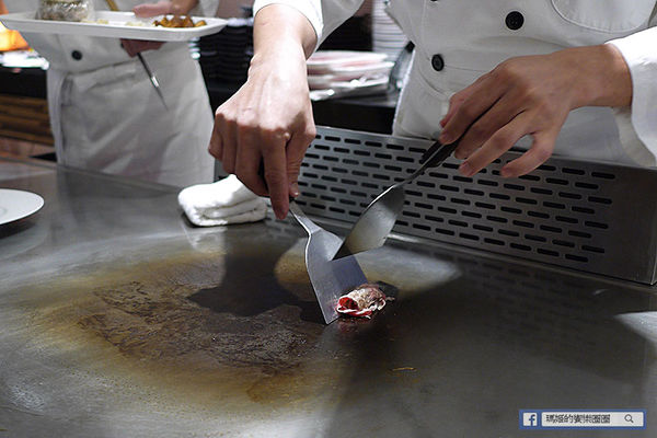 宜蘭美食【饗宴鐵板燒】絕美風味美國藍鑽級羊肉大餐初體驗。互動式創意精緻無菜單鐵板燒。宜蘭鐵板燒推薦