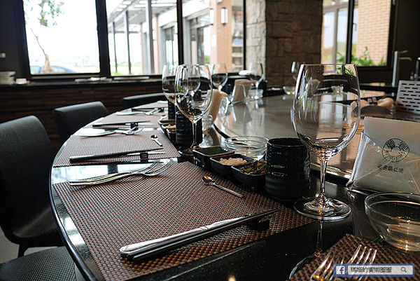 宜蘭美食【饗宴鐵板燒】絕美風味美國藍鑽級羊肉大餐初體驗。互動式創意精緻無菜單鐵板燒。宜蘭鐵板燒推薦