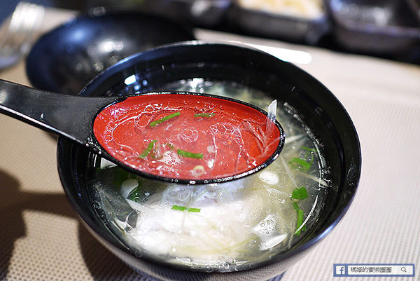 宜蘭美食【饗宴鐵板燒】絕美風味美國藍鑽級羊肉大餐初體驗。互動式創意精緻無菜單鐵板燒。宜蘭鐵板燒推薦