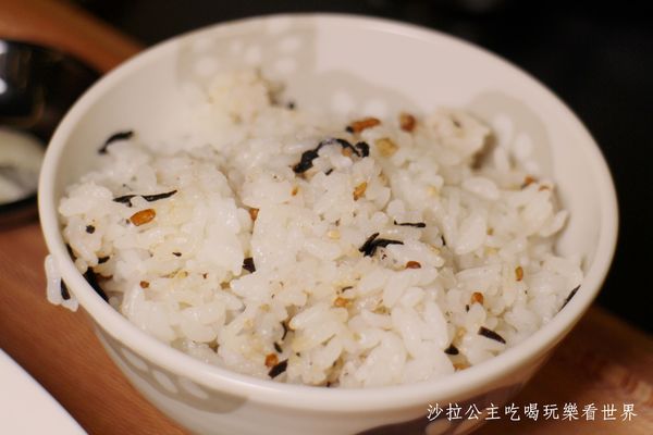 御盤de食堂(微風北車店):台北車站日式定食『御盤de食堂(微風北車店)』現做手工漢堡排每日限量/北車店獨享豆腐甜甜球