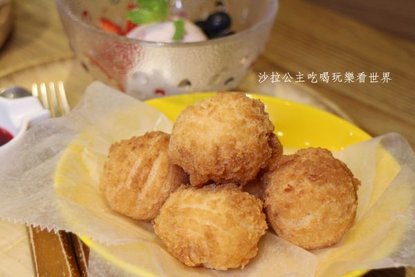 御盤de食堂(微風北車店):台北車站日式定食『御盤de食堂(微風北車店)』現做手工漢堡排每日限量/北車店獨享豆腐甜甜球